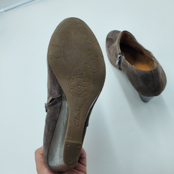 Clarks Collection Zip Up Ankle Wedges Booties 11M - Picture 6 of 7